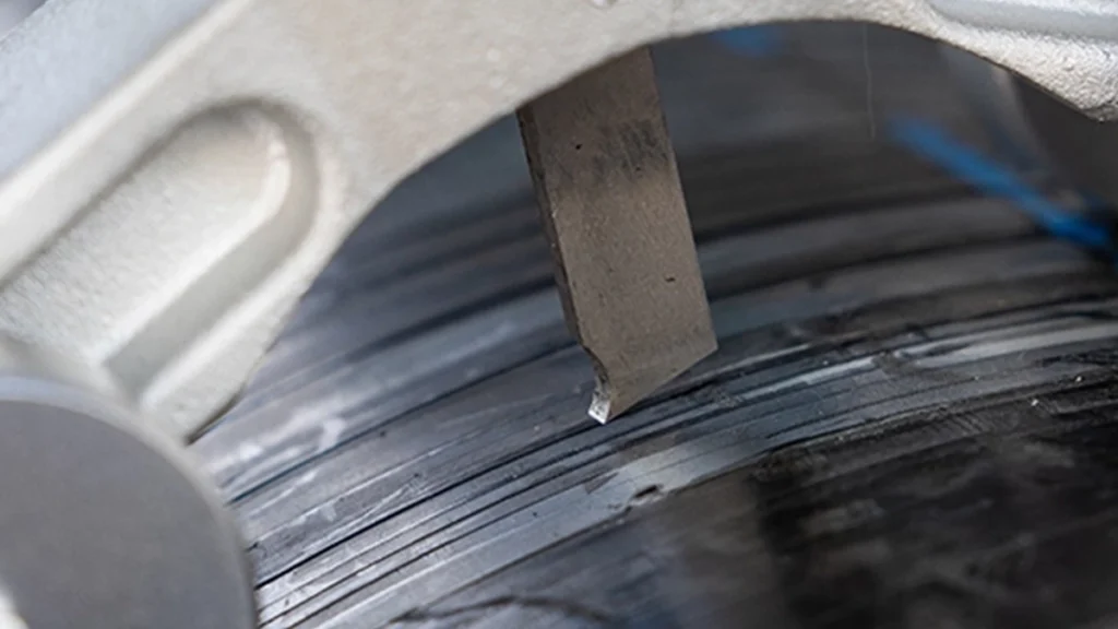 Preparing pipe with hdpe pipe jointing machine facing tool