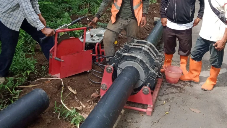 HDPE pipeline installed by butt fusion machines
