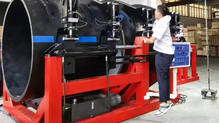 Heavy duty butt fusion machines clamping HDPE pipe